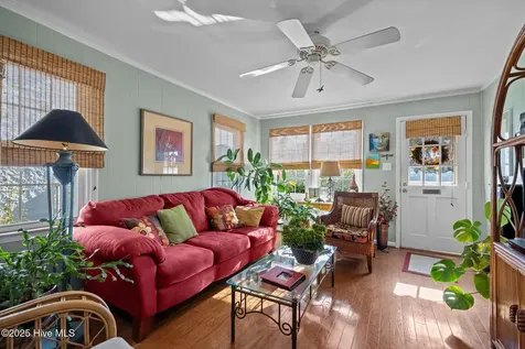1112 Shepard Street Morehead City NC 28557