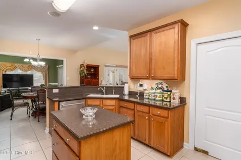 602 Taberna Circle New Bern NC 28562
