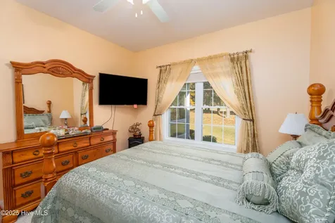 602 Taberna Circle New Bern NC 28562