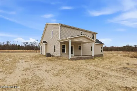 408 Creeks Edge Drive Pikeville NC 27863
