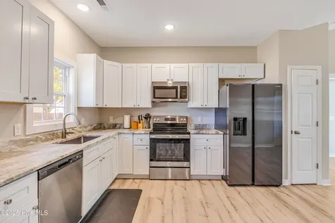 286 Elm Street Southport NC 28461