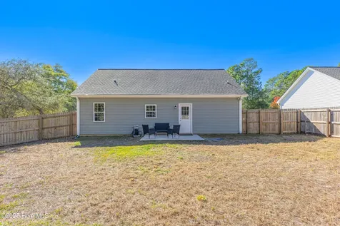 286 Elm Street Southport NC 28461