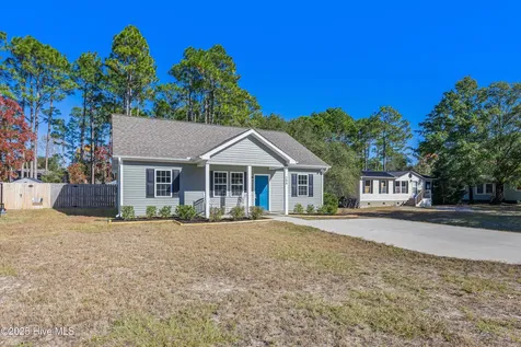 286 Elm Street Southport NC 28461