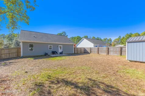 286 Elm Street Southport NC 28461