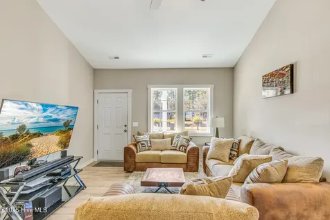 286 Elm Street Southport NC 28461