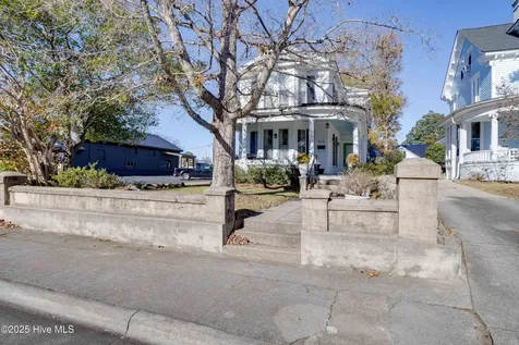 414 W Main Street Washington NC 27889