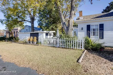 414 W Main Street Washington NC 27889