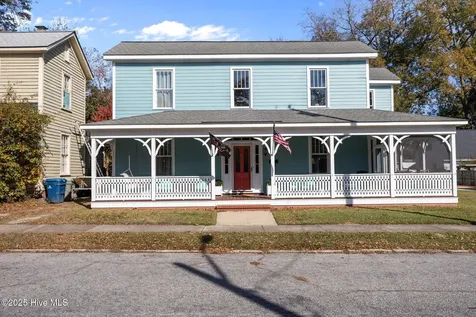 612 E Main Street Washington NC 27889