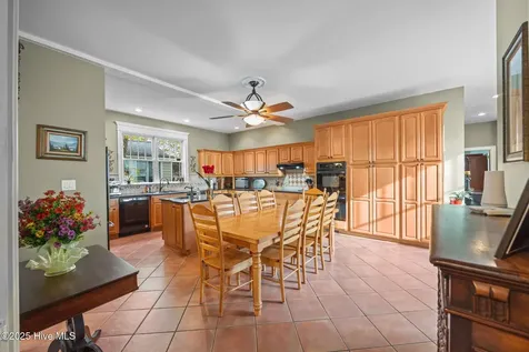 612 E Main Street Washington NC 27889