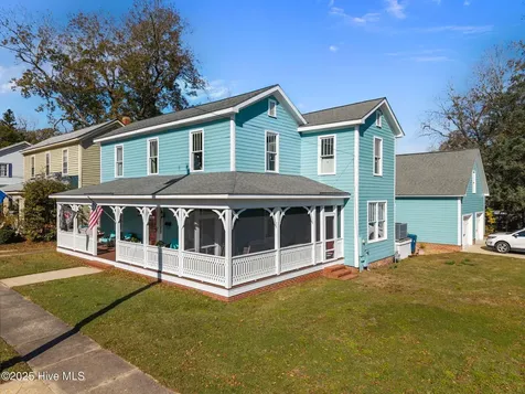 612 E Main Street Washington NC 27889