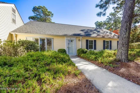 12 Village Green Circle Southern Pines NC 28387