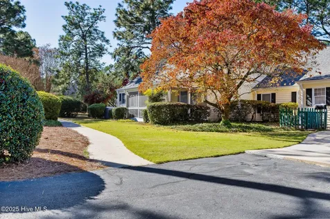 12 Village Green Circle Southern Pines NC 28387
