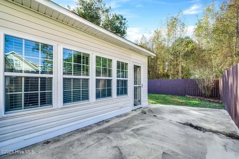 1004 Bally Bunion Lane Burgaw NC 28425