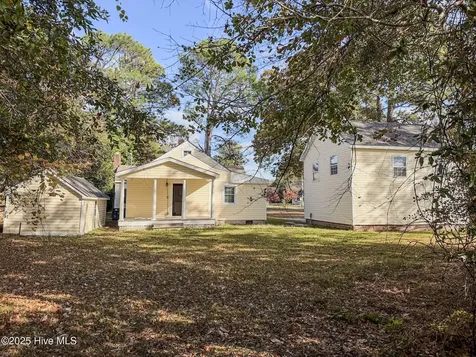 1603 N Mcmillan Avenue Lumberton NC 28358