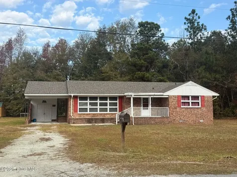 1155 Lake Cole Road Midway Park NC 28544