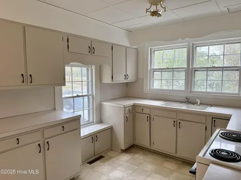 25960 Us 264 Highway E Pantego NC 27860