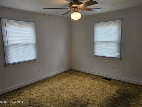 1181 Reedsford Road Clinton NC 28328