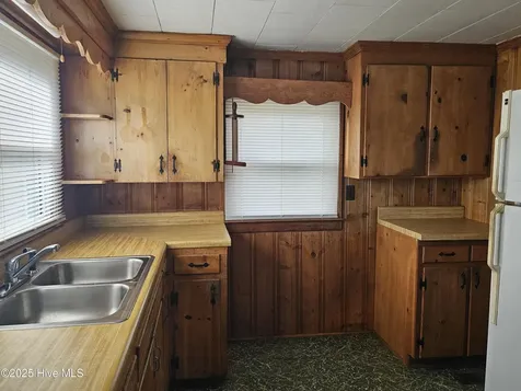 1181 Reedsford Road Clinton NC 28328