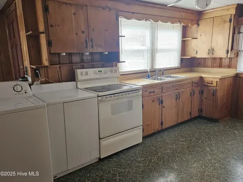 1181 Reedsford Road Clinton NC 28328