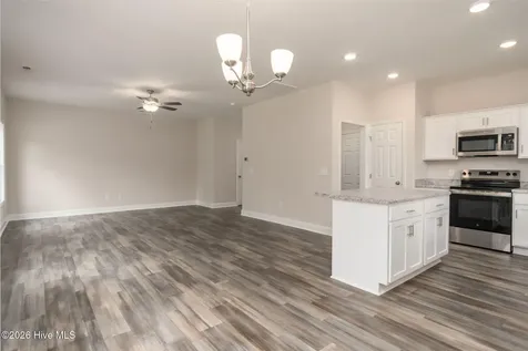102 Palo Alto Park Drive Maysville NC 28555