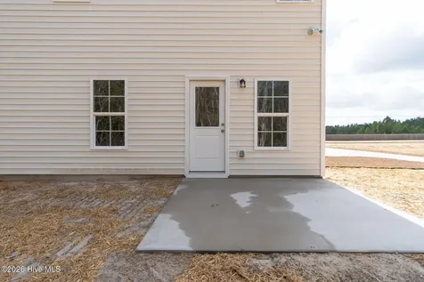 102 Palo Alto Park Drive Maysville NC 28555