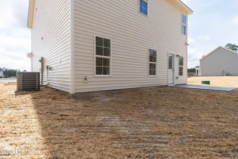 102 Palo Alto Park Drive Maysville NC 28555