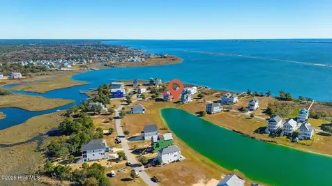 704 Cannonsgate Drive Newport NC 28570