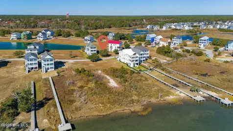 704 Cannonsgate Drive Newport NC 28570