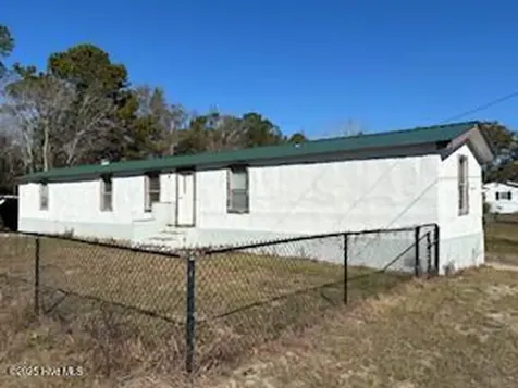13241 Us Highway 17 Hampstead NC 28443