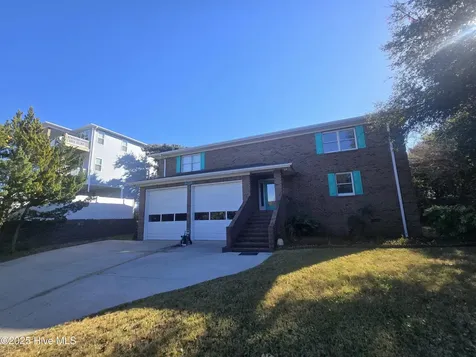 5901 Mclean Street Emerald Isle NC 28594