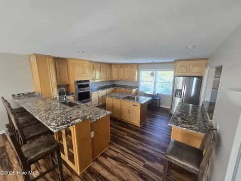 5901 Mclean Street Emerald Isle NC 28594
