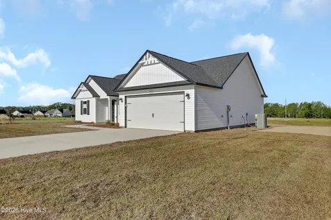 201 Megans Field Place Richlands NC 28574