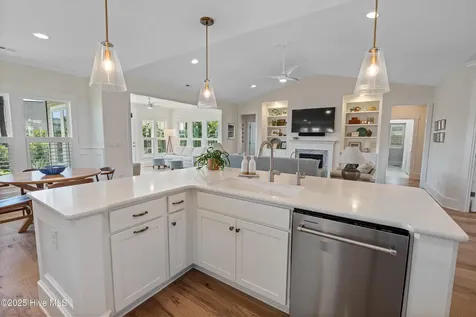 145 W Keel Drive Hampstead NC 28443