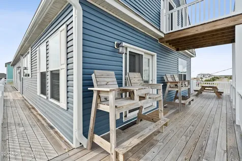 3011 3rd Street Surf City NC 28445
