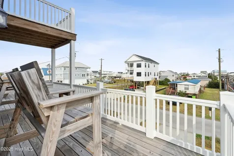 3011 3rd Street Surf City NC 28445