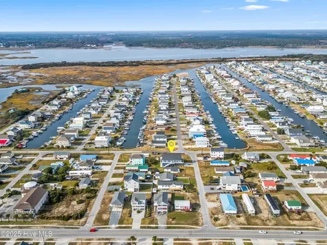 3011 3rd Street Surf City NC 28445
