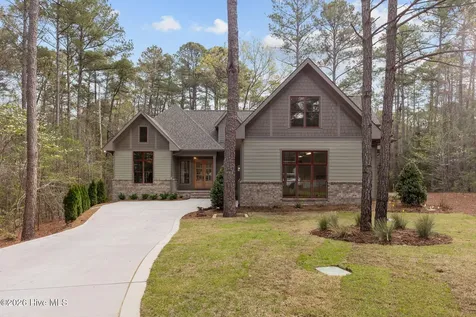 12 Hemlock Court Pinehurst NC 28374