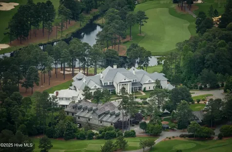 12 Hemlock Court Pinehurst NC 28374