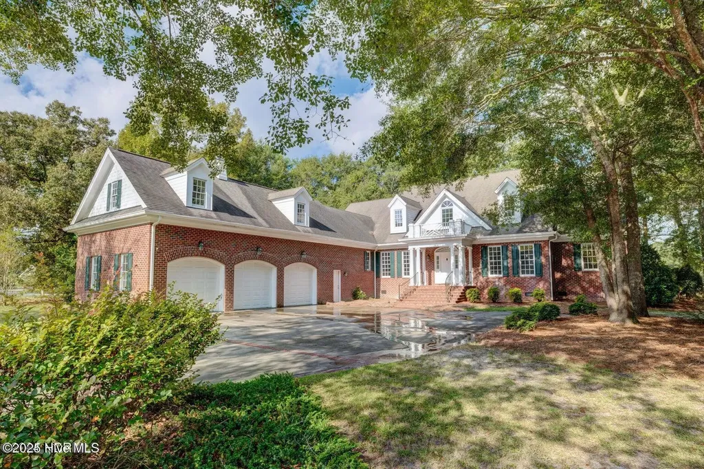 140 River Woods Drive Wallace NC 28466