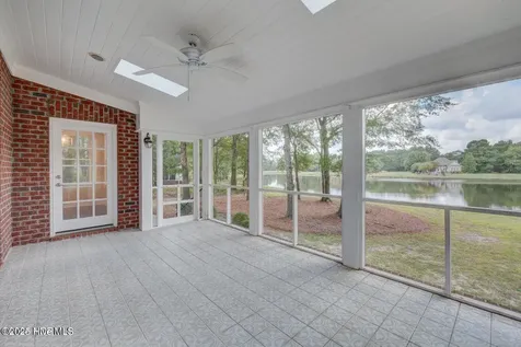 140 River Woods Drive Wallace NC 28466