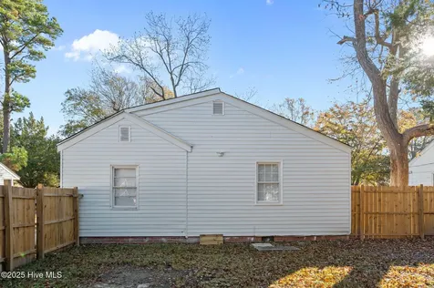 405 Arbor Street Greenville NC 27834