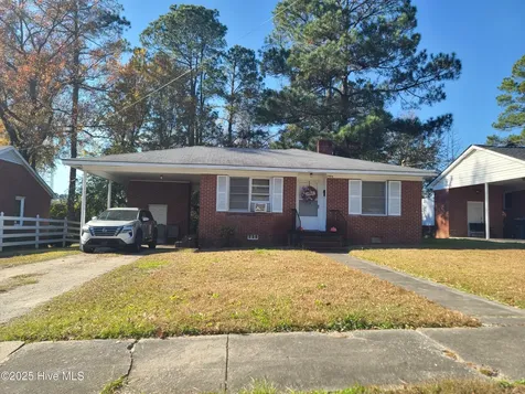 1904 Northwood Drive Kinston NC 28501