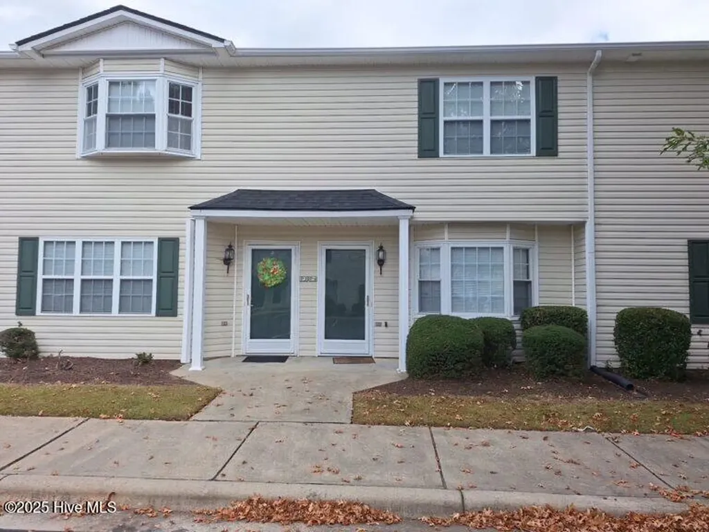 2300 Vineyard Drive Winterville NC 28590