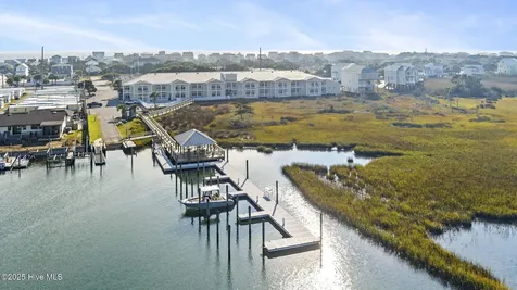 602 W Ft Macon Road Atlantic Beach NC 28512