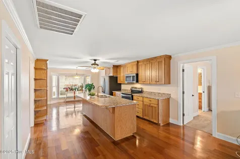 13 Fairmont Street Ocean Isle Beach NC 28469