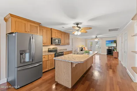13 Fairmont Street Ocean Isle Beach NC 28469