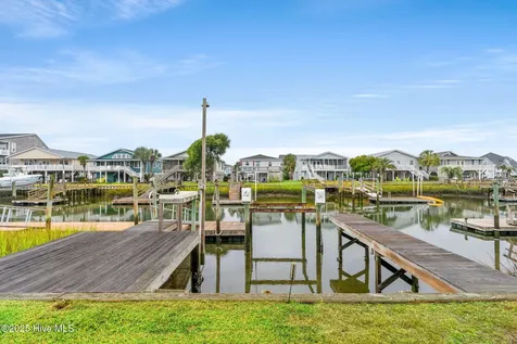 13 Fairmont Street Ocean Isle Beach NC 28469