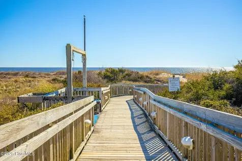 1904 E Ft Macon Road Atlantic Beach NC 28512