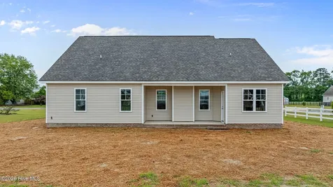 302 Ellington Way La Grange NC 28551