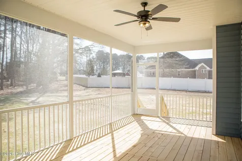 115 Brisbayne Circle La Grange NC 28551